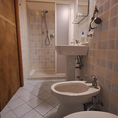 شقة فندقية Residenza Erbaluna 3*